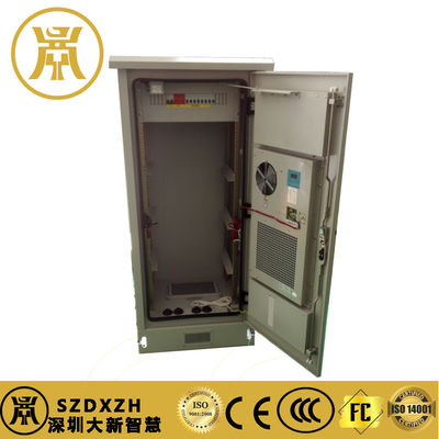 32U Outdoor Telecom Cabinet Customized Outdoor Power Enclosures met 19 inch Racked PDU en koeling