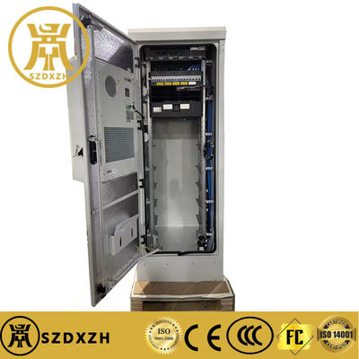 40U Outdoor 19 Rack Cabinet Weerbestendige buitenruimte IP55 met koeling en stroomstelsel